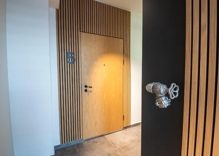 R64 Premium Apartments